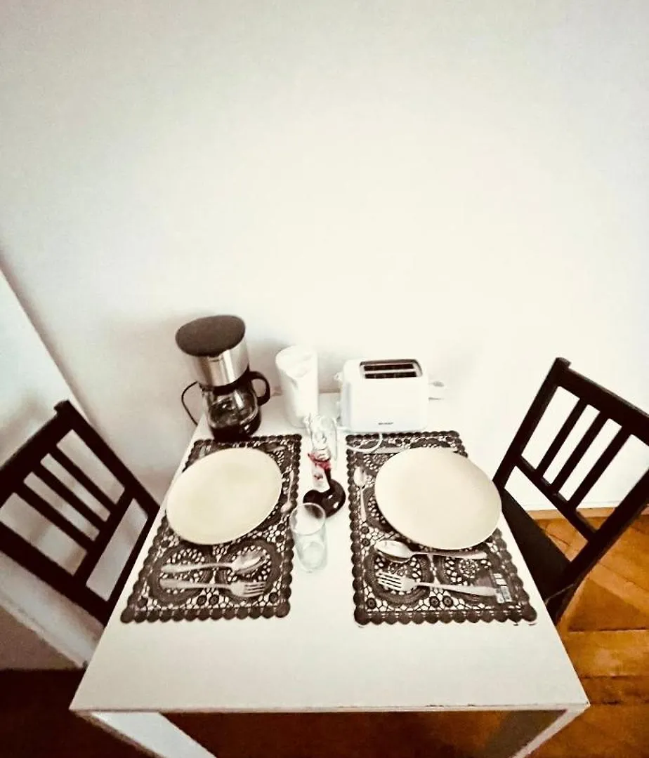 Appartement Studio Au Coeur De Geneve