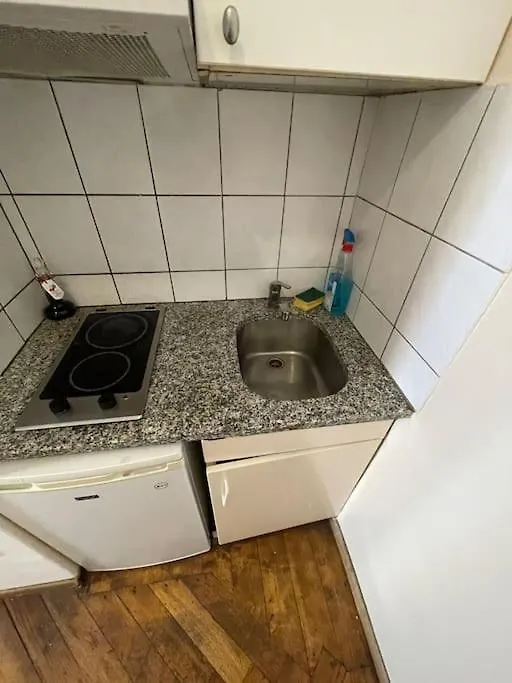 Appartement Studio Au Coeur De Geneve